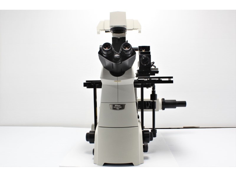 Nikon Electrophysiology Rig DIC Fluorescence Microscope w/ Sutter Micromanipulator MP-285, HEKA EPC 10 Patch Clamp, Faraday Cage